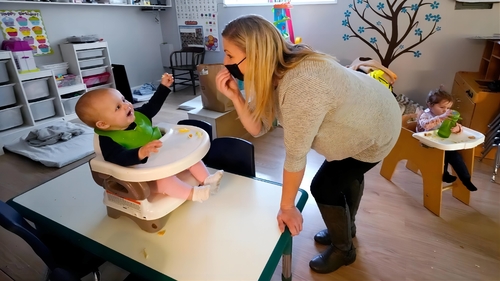 Het laatste nieuws van het bedrijf over Schoolstrijd tegen respiratoir syncytieel virus dat doet denken aan COVID-19