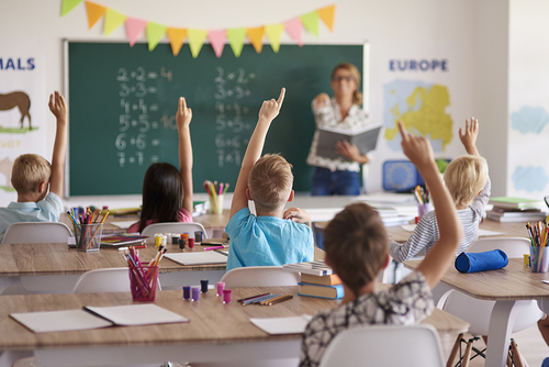Latest company news about Controle uit Deze Uiteinden van de terug naar-Schoolgezondheid