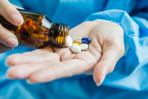 Het laatste nieuws van het bedrijf over Niet te veel acetaminophen gebruiken: veilig blijven met een gewoon pijnstiller