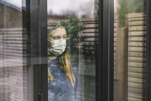 Latest company news about Covid-19 pandemic trekkers25% verhoging van overwicht van bezorgdheid en depressie wereldwijd